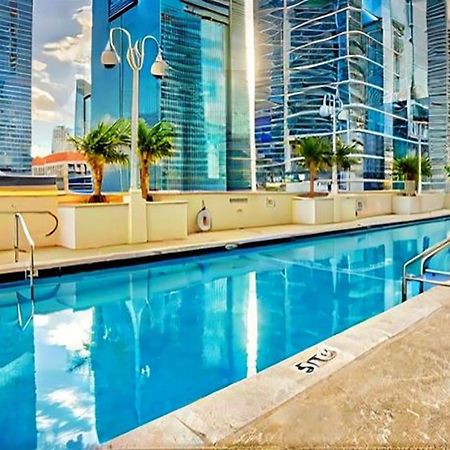 Elegant Centric Vibrant Pool Jacuzzi Free Parking Apartment Miami Exterior photo